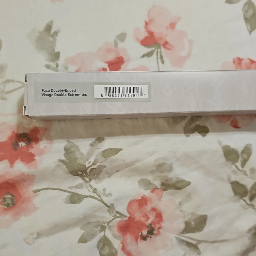 Mally Beauty Dual-Ended Makeup Brush - Black and Silver